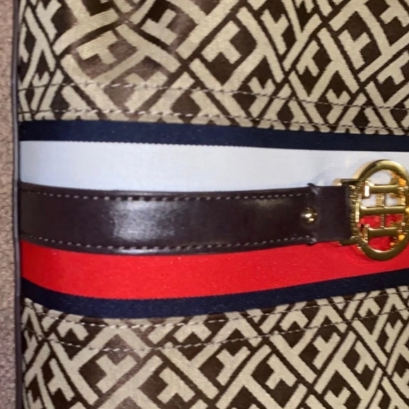 Tommy Hilfiger purse - Picture 9 of 11